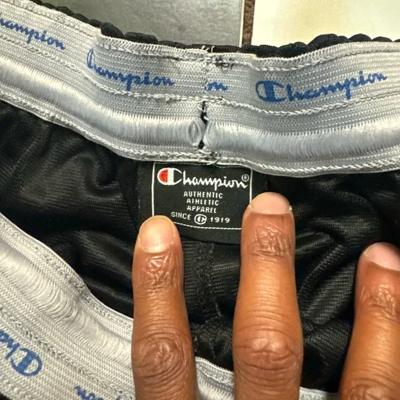 Champion Athletic mesh Black Shorts - Picture 2 of 2